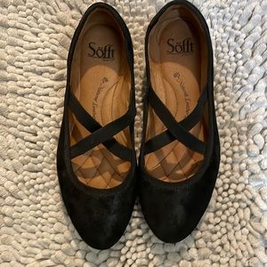Sofft black ballet shoe